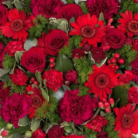 Red and white funeral flowers if you want to honor the life of a departed loved one, choosing red and white funeral flowers is a way to show both honor and reverence for the life lost, as well as lingering romantic love and respect. Loose Red Heart - Funeral Flowers Florist Barnsley