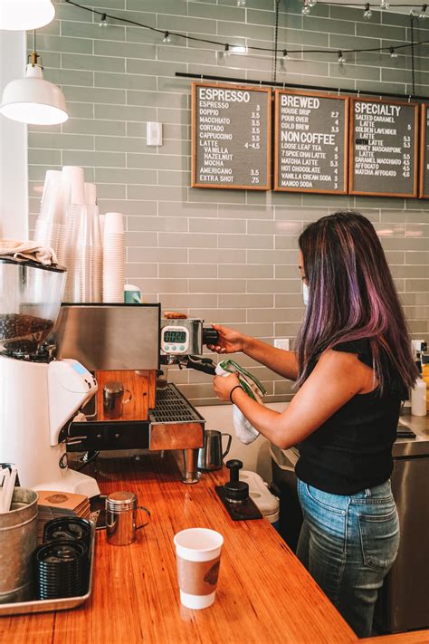 5 Things Only The Best Baristas Know How To Do Texas Coffee School