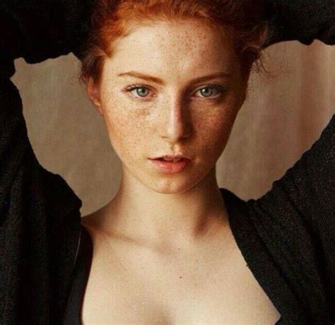Beautiful Freckles Beautiful Red Hair Gorgeous Redhead Gorgeous Eyes