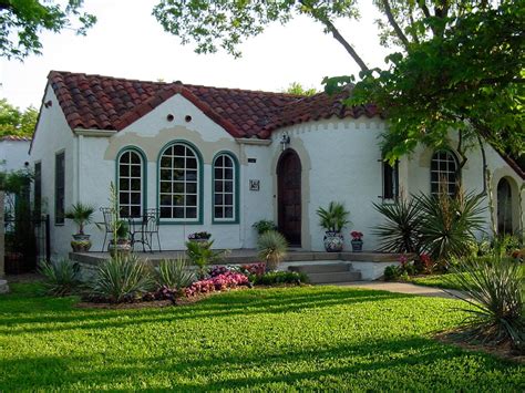 Spanish Style Homes Key Elements And 9 Exterior Examples