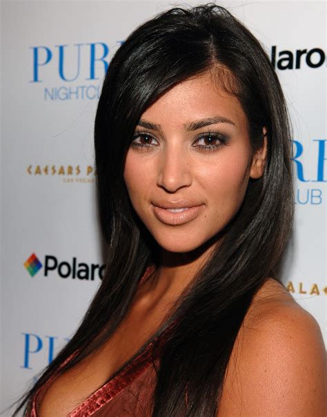 kim kardashian s fans think she looks unrecognizable in her 2006 throwback photo with sisters