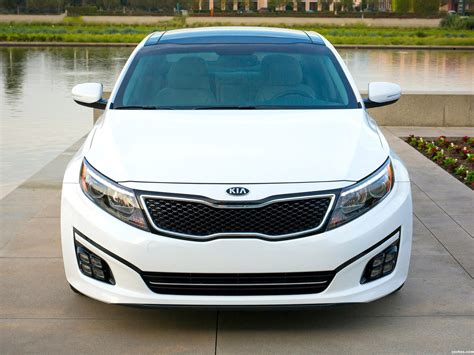 The optima has three trims: Fotos de Kia Optima SX Limited USA 2013