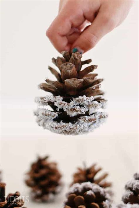 Pine Cone Crafts For Christmas 15 Diys To Inspire You 2024