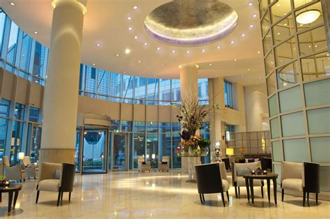 המלון מציע דלפק קבלה פעיל 24 שעות ביממה, בית קפה וריהוט גן, כדי שהטיול שלך יהיה עוד יותר נעים. The Manhattan Hotel Rotterdam has received a World Luxury ...