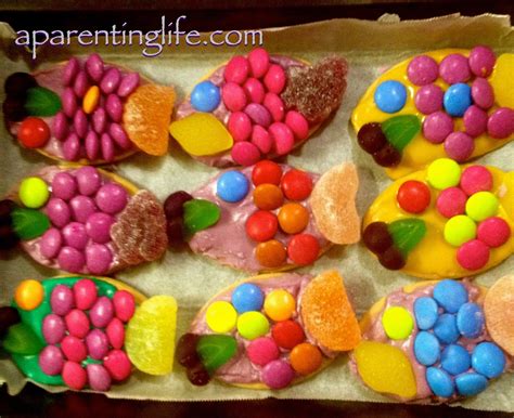 These biscuits are ideal for children to decorate themselves. A Parenting Life: Totally pinworthy decorated fish ...