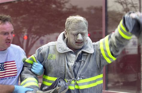 These Powerful Photos Show The Bravery And Selflessness Of 911 First Responders
