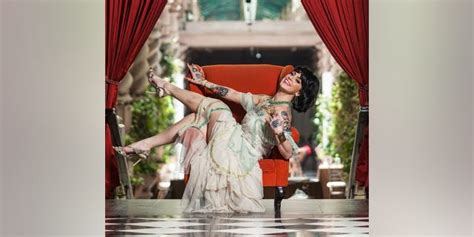 ‘american Pickers Star Danielle Colby Talks Stripping Down As A