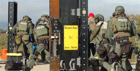 Forcible Entry Door Prop Tactical Breacher Law Enforcement