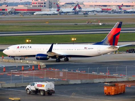 Delta Boeing 737 900 At Atlanta On May 23rd 2017 Tail Strike On