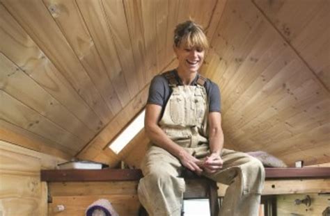 meet dee williams she lives in 84 square feet