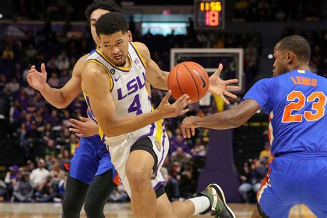 Skylar Mays named one of 10 remaining candidates for Jerry 