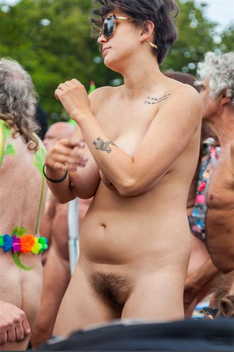 Big Tits And Sunglasses Brighton 2017 World Naked Bike Ride Porn Pictures