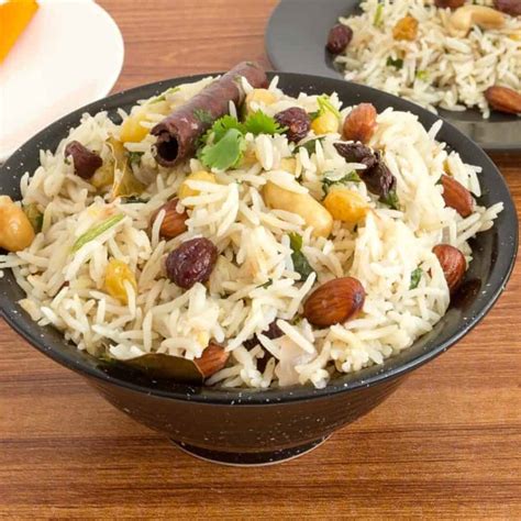 Vegetable Rice One Pot Rice With Veggies Mins Veena Azmanov