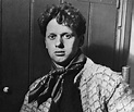 Dylan Thomas Biography - Facts, Childhood, Family Life & Achievements ...