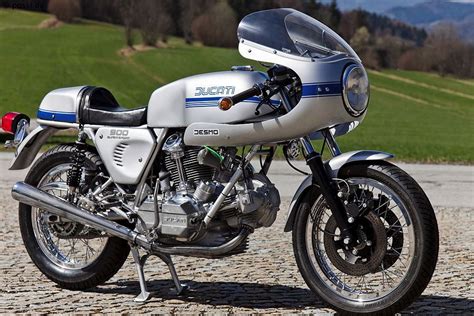 Die krone ging damit an das damalige glanzstück des italienischen motorradbaus, die ducati 750 ss. 「な、懐かしス!DUCATI MHR（マイク・ヘイルウッド・レプリカ）!」Super Cityのブログ ...