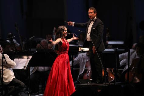 Opera Singer United States Larisa Martinez Soprano