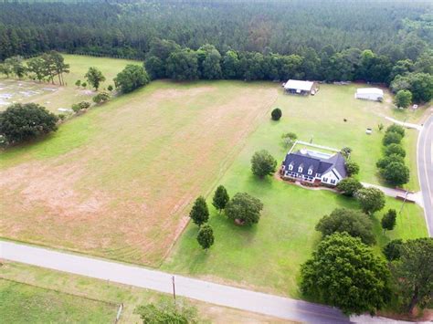 Beautiful Farmhouse With Acreage Land For Sale In Odum Wayne County