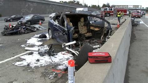 Tesla Issues Statement On Fatal Model X Crash As Ntsb Opens Investigation