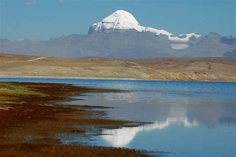 Kailash Manasarovar A Beautiful View Of Mount Kailash Refl Flickr