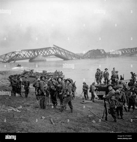 the british army in north west europe 1944 45 men of the 1st cheshire regiment crossing the