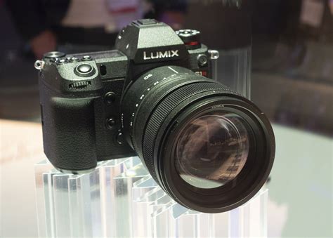 Panasonic S1s1r Full Frame Mirrorless Camera Hands On Videos Photo