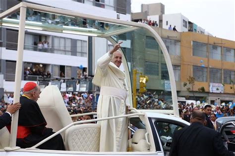 Papa Francisco En Perú Sumo Pontífice Recorrió La Avenida Brasil A