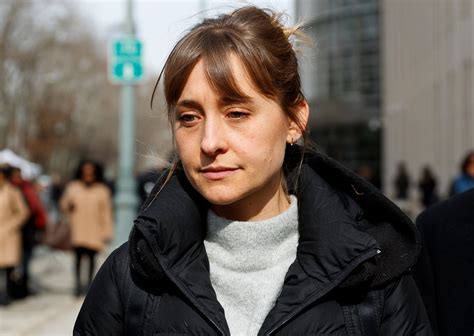 Allison Mack Pleads Guilty In Nxivm Sex Cult Case As Smallville Actress