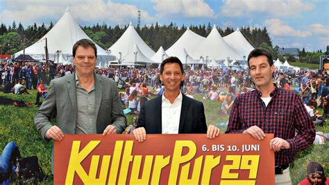 Kulturpur Pfingsten Am Giller Superstars Und Mittelalterrockband