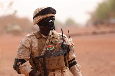 Burkina Tentative De Coup Detat Un Officier Abattu Lors De Son