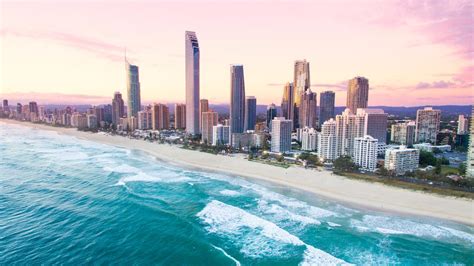 Gold Coast Tourist Attractions: Sun, Surf, and Entertainment