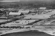 DA NANG Air Base 1965 - by Larry Burrows | DA NANG BASE. Jet… | Flickr