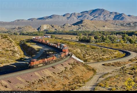 Railpicturesnet Photo Bnsf 3922 Bnsf Railway Ge Et44c4 At Victorville