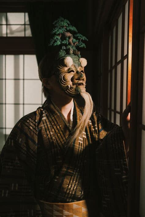 The Female Artisans Honoring And Reinventing Japanese Noh Masks The