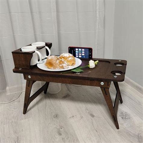 Кроватный столик для завтрака в постельдеревяный раскладной С 790