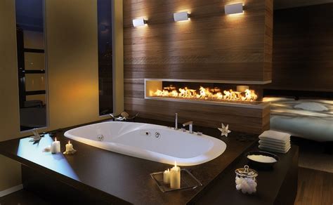 10 Mesmerizing Luxury Bathrooms With Fireplaces That You Will Love