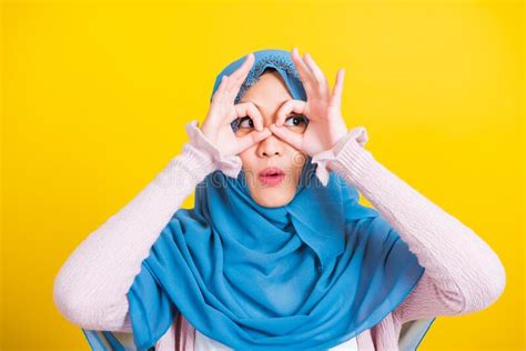 Asian Muslim Arab Woman Islam Wear Veil Funny Smile She Showing Blank