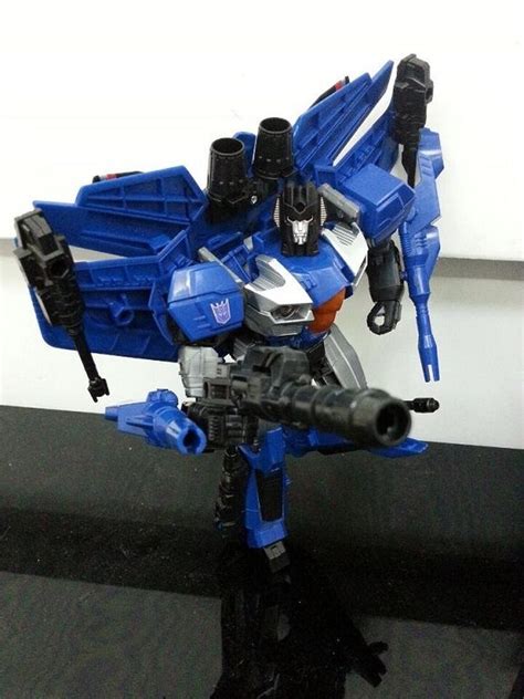 In Hand Images Of Combiner Wars Leader Class Wave 2 Thundercracker