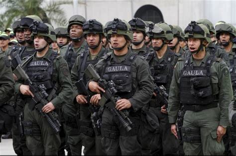 El ejército colombiano se salta las leyes en materia de servicio militar y reclutamiento, y fuerza a decenas jóvenes a incorporarse a las filas. G.A.U.L.A. Policía Nacional de Colombia P.N.C ...