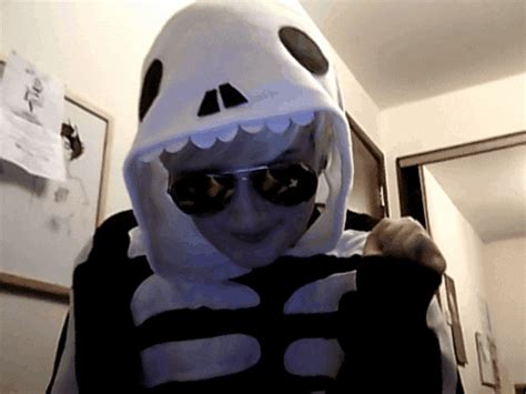 Halloween Dave Find Share On Giphy
