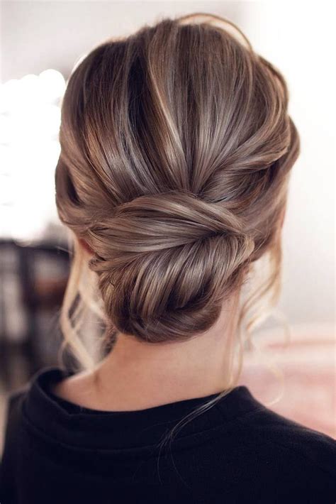 21 Popular Homecoming Hairstyles Thatll Steal The Night