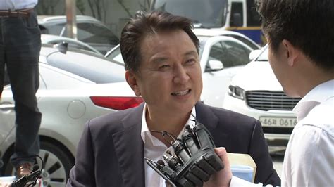 '묻지마 폭행' 배후는 여배우?.경찰, 청부 의혹 수사. 사회'이재명 의혹 제기' 김영환, 경찰 출석..."공정하게 ...