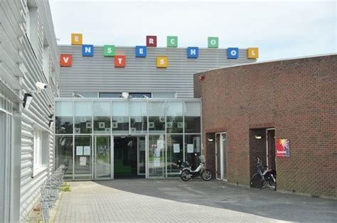 Hoogkerk is a town in the dutch province of groningen. Dorpshuis Hoogkerk in Groningen | LatinWorld