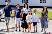 Federico y Mary de Dinamarca junto a sus hijos en el tradicional ...