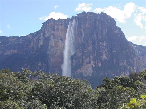 Angel falls , spanish salto ángel , also called salto churún merú , waterfall in the guiana highlands in bolívar state, southeastern venezuela , on the churún river, a tributary of the caroní , 160 miles. Salto Ángel - Venezuela Tuya