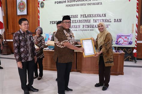 Portal Berita Pemerintah Kota Yogyakarta Tiga Perangkat Daerah Raih