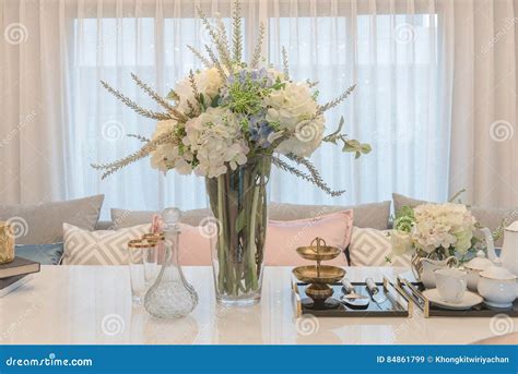 Dining Table Flower Design 30 Dining Table Centerpiece Ideas A Guide