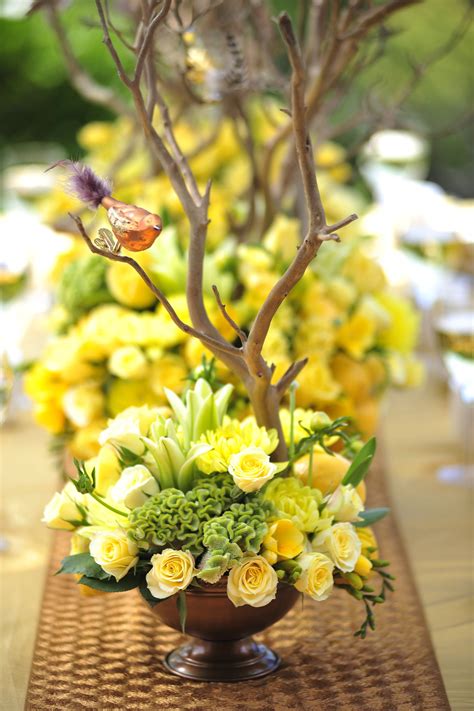 15 Yellow Flower Arrangements For Weddings 2022 Art Start