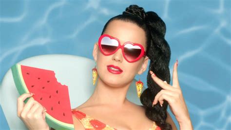Nude Beach Nightmare For Katy Perry SheKnows