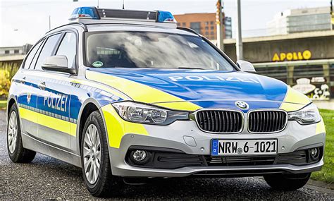 Baukunstarchiv nrw das baukunstarchiv nrw sichert nachlässe der architektur, der innenarchitektur , landschaftsarchitektur und des städtebaus sowie des ingenieurbaus in nrw. Zahlungsrückstände bei der Polizei NRW: Video | autozeitung.de