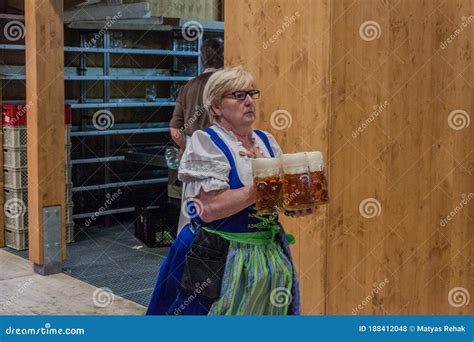 Munich Germany September 17 2016 Waitress Carrying Many Beer